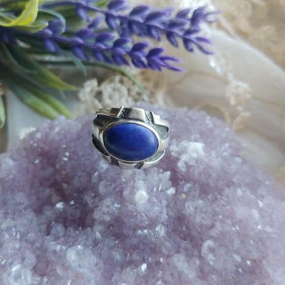Vintage Jewelry - Lapiz Lazuli & Sterling Silver Ring